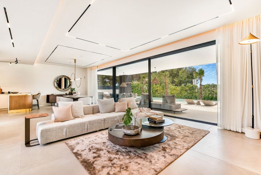 R4776136-Villa-For-Sale-The-Golden-Mile-Detached-5-Beds-813-Built-3