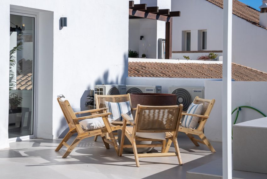 R4784341-Apartment-For-Sale-Nueva-Andalucia-Penthouse-Duplex-4-Beds-160-Built-1