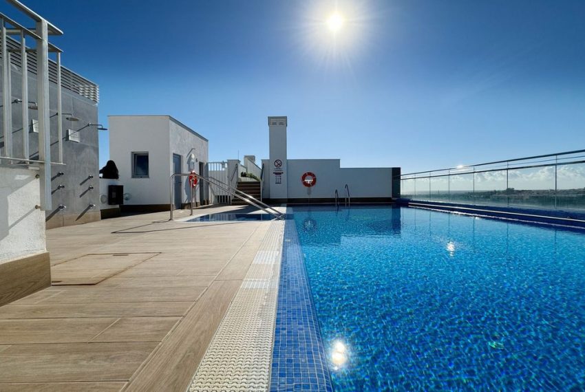 R4786153-Apartment-For-Sale-Nueva-Andalucia-Middle-Floor-3-Beds-120-Built