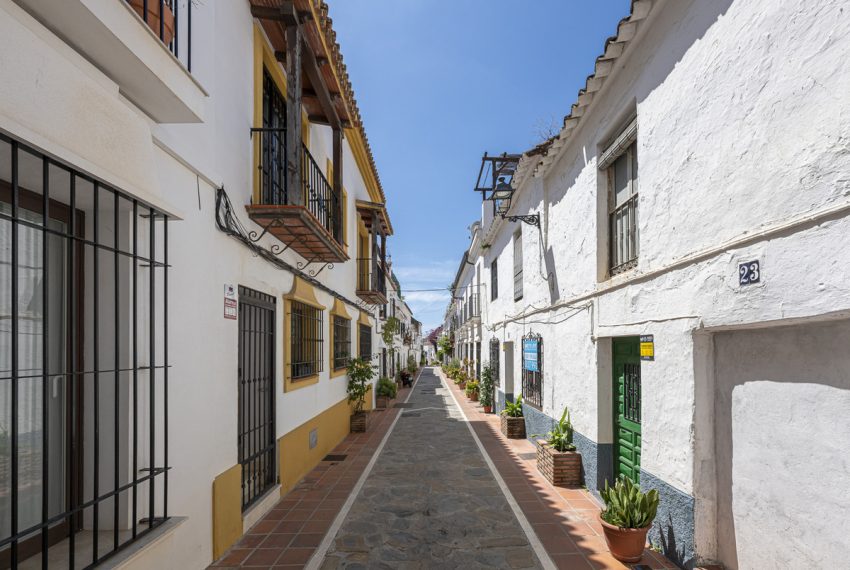 R4800565-Townhouse-For-Sale-Marbella-Terraced-6-Beds-285-Built-3