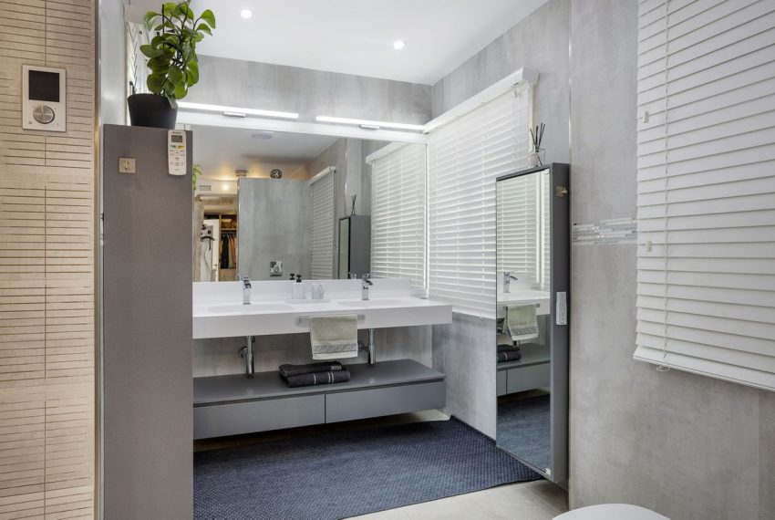 R4803826-Villa-For-Sale-Benahavis-Detached-5-Beds-453-Built-2