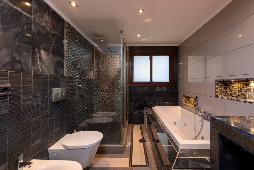 R4814443-Villa-For-Sale-The-Golden-Mile-Detached-4-Beds-212-Built-14