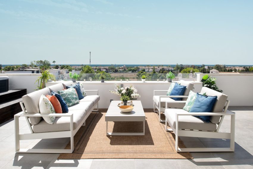 R4818865-Apartment-For-Sale-Nueva-Andalucia-Penthouse-3-Beds-173-Built-1