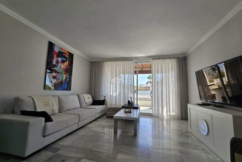 R4827676-Apartment-For-Sale-Estepona-Penthouse-2-Beds-150-Built-1