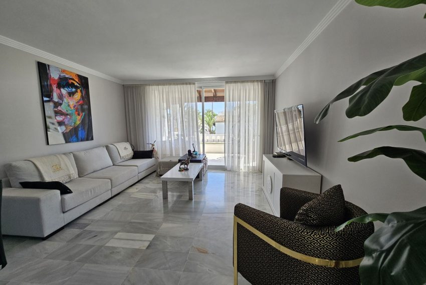 R4827676-Apartment-For-Sale-Estepona-Penthouse-2-Beds-150-Built-2