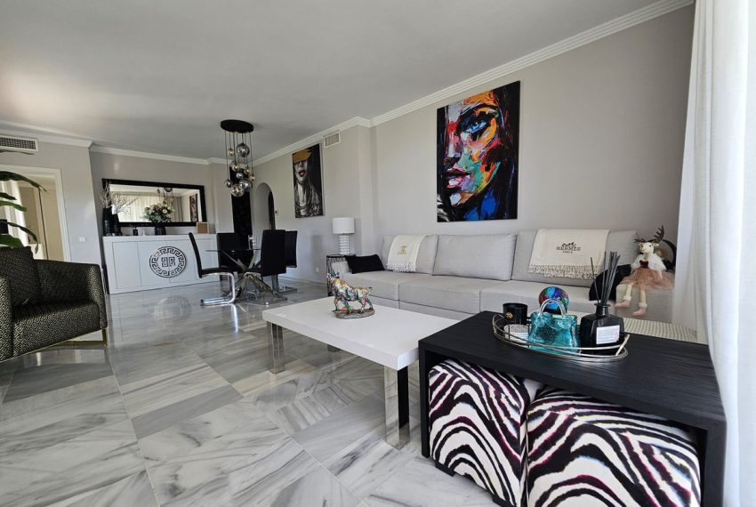 R4827676-Apartment-For-Sale-Estepona-Penthouse-2-Beds-150-Built-3