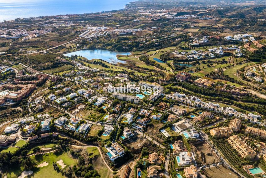 R4842022-Villa-For-Sale-Los-Flamingos-Detached-4-Beds-360-Built-8