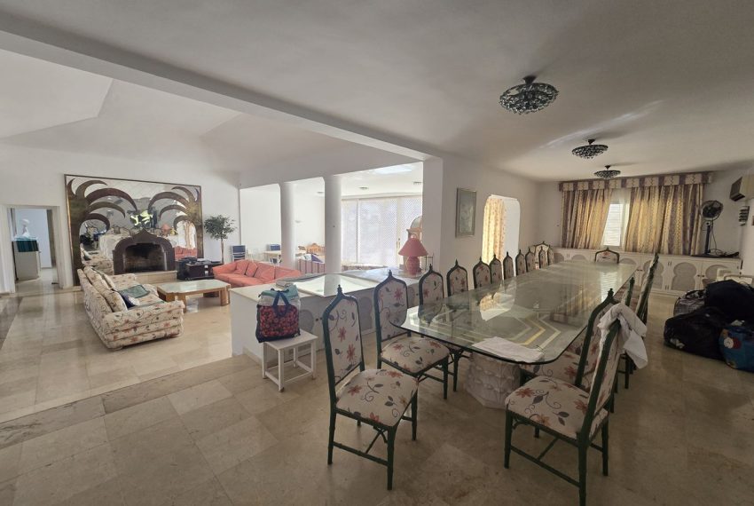 R4856941-Villa-For-Sale-Marbella-Detached-6-Beds-450-Built-4