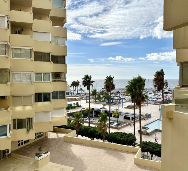 R4860088-Image 1-Middle Floor - 2 Beds - 120 Built