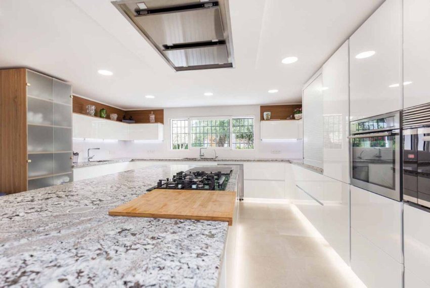 R4873438-Villa-For-Sale-Rio-Real-Detached-6-Beds-900-Built-15