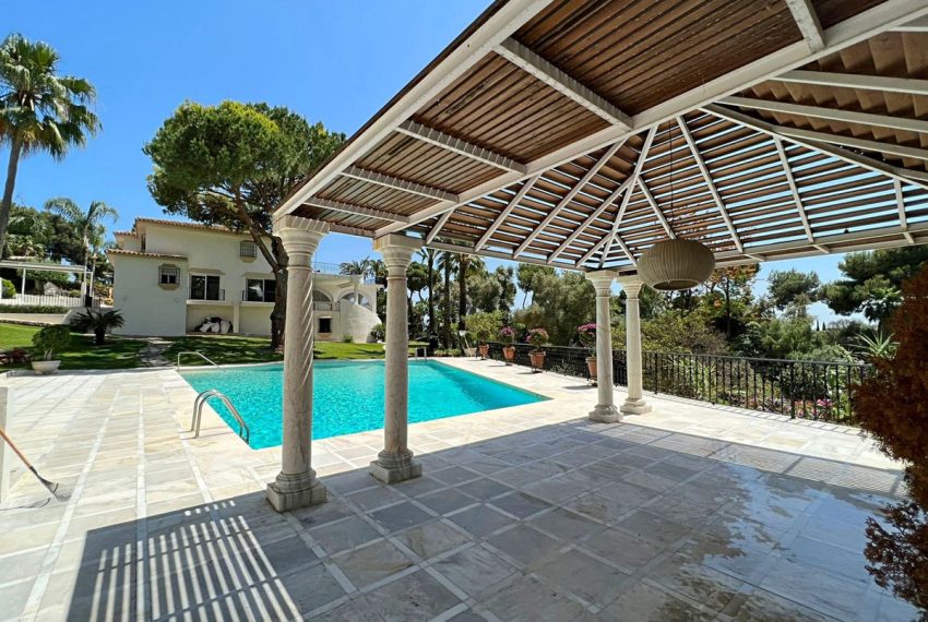 R4873438-Villa-For-Sale-Rio-Real-Detached-6-Beds-900-Built-8