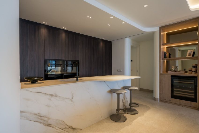 R4875964-Apartment-For-Sale-New-Golden-Mile-Penthouse-3-Beds-154-Built-18