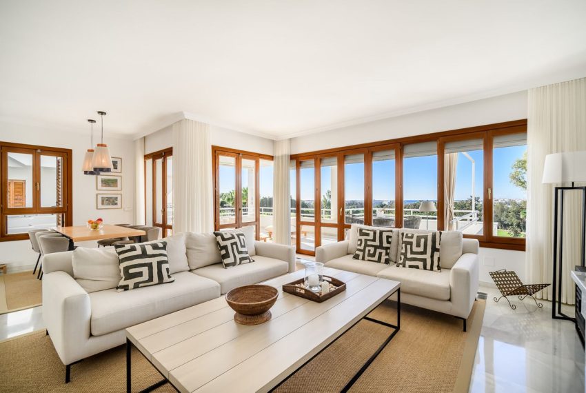 R4876642-Apartment-For-Sale-Nueva-Andalucia-Middle-Floor-2-Beds-130-Built-1