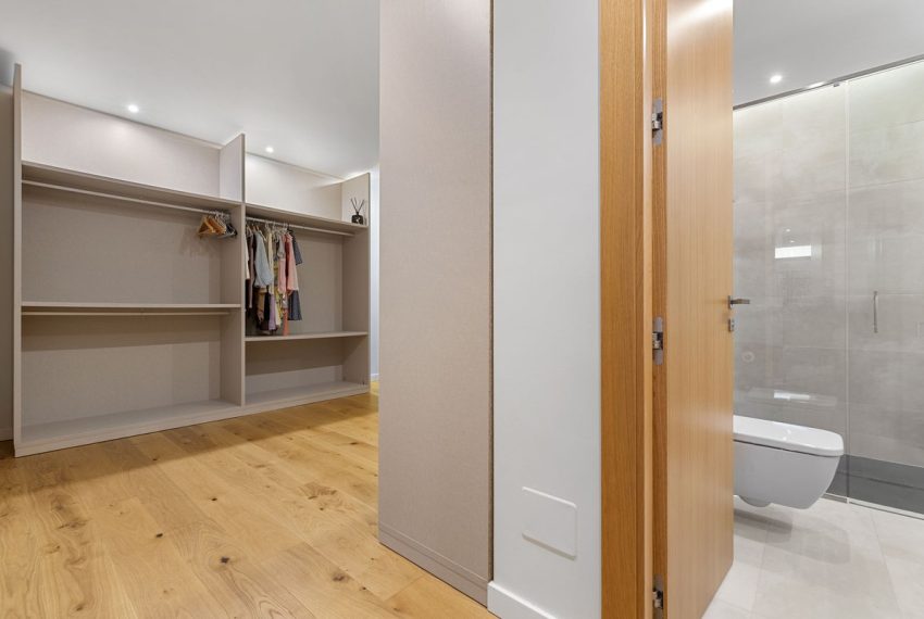 R4880101-Villa-For-Sale-Costabella-Detached-6-Beds-560-Built-18