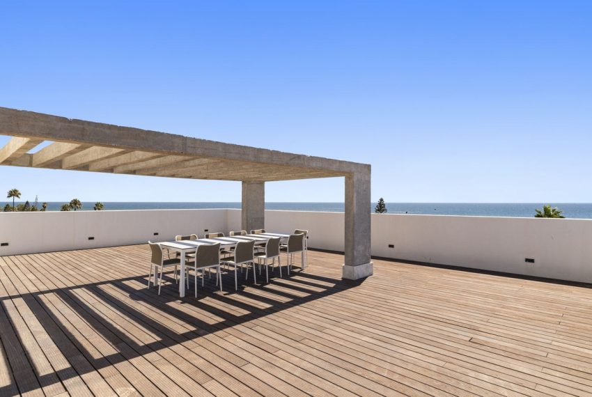 R4880101-Villa-For-Sale-Costabella-Detached-6-Beds-560-Built-2