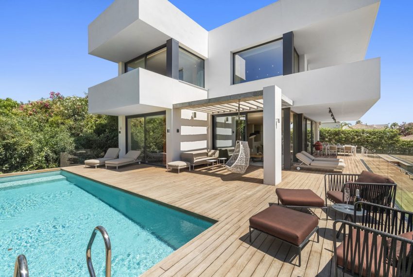 R4880101-Villa-For-Sale-Costabella-Detached-6-Beds-560-Built