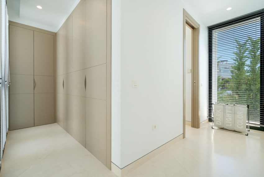 R4882597-Villa-For-Sale-Benahavis-Detached-5-Beds-625-Built-16