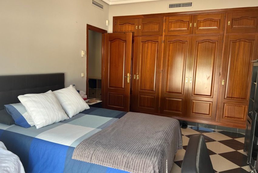 R4883866-Villa-For-Sale-Marbella-Detached-5-Beds-430-Built-6