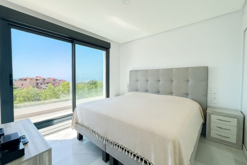 R4886854-Apartment-For-Sale-Marbella-Penthouse-Duplex-4-Beds-139-Built-16