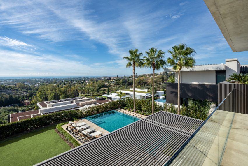 R4888126-Villa-For-Sale-La-Quinta-Detached-6-Beds-630-Built-17