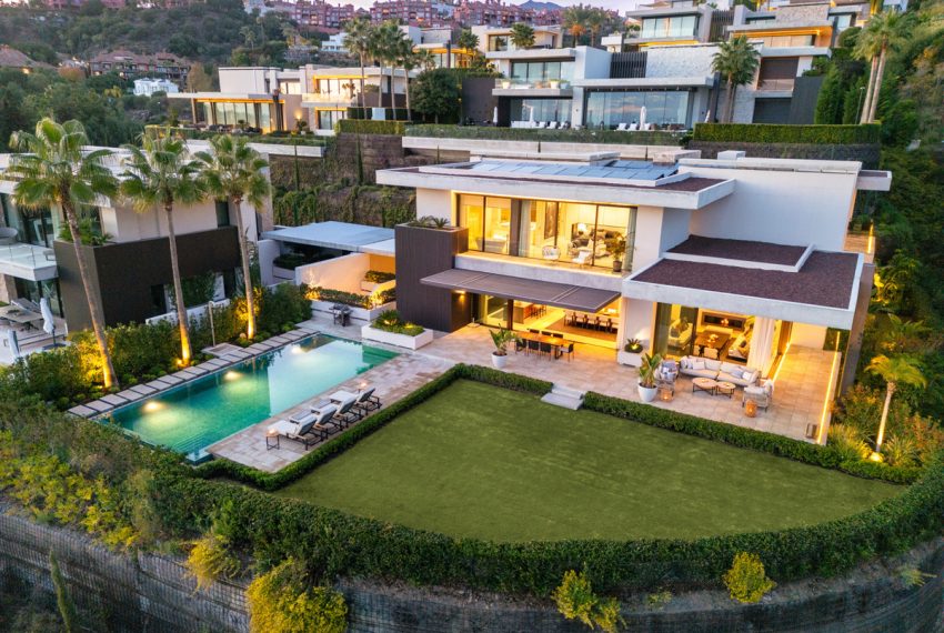 R4888126-Villa-For-Sale-La-Quinta-Detached-6-Beds-630-Built-7