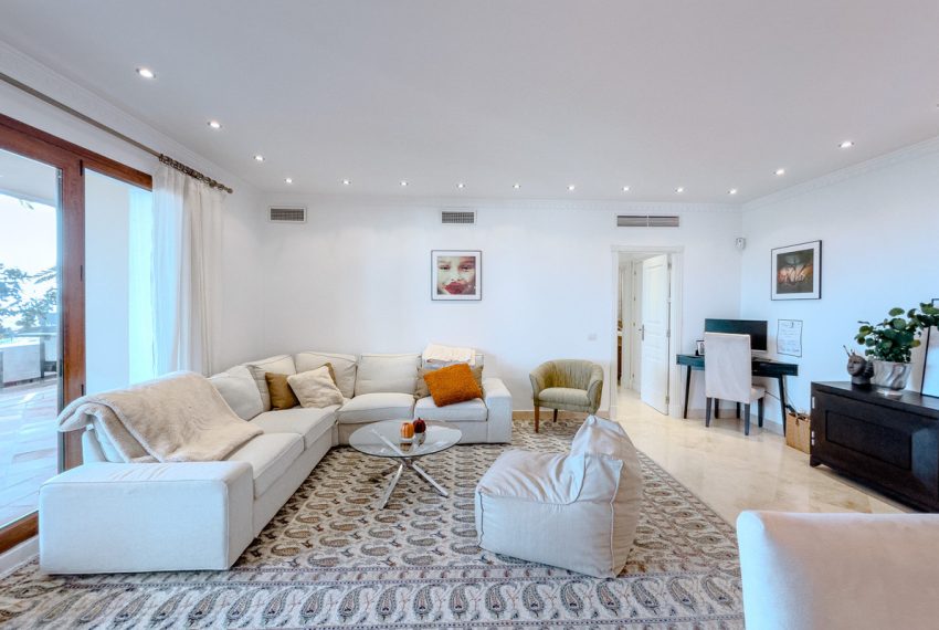 R4889077-Apartment-For-Sale-Estepona-Penthouse-3-Beds-134-Built-9