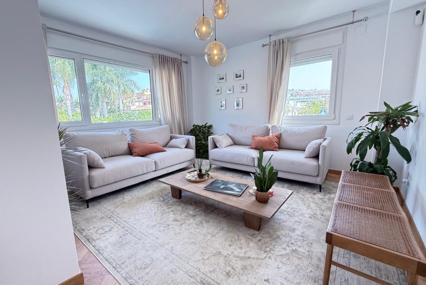 R4896514-Villa-For-Sale-La-Cala-de-Mijas-Detached-5-Beds-358-Built-4