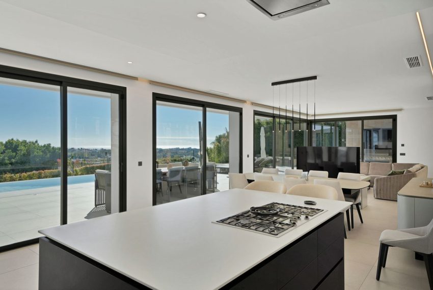 R4897822-Villa-For-Sale-Benahavis-Detached-4-Beds-780-Built-10