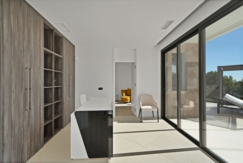 R4897822-Villa-For-Sale-Benahavis-Detached-4-Beds-780-Built-17