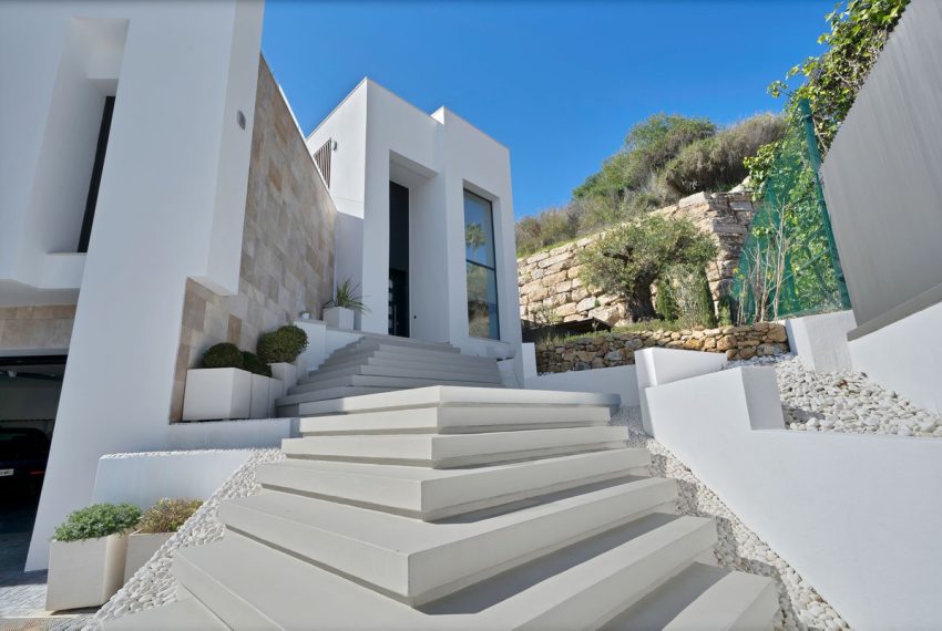 R4897822-Villa-For-Sale-Benahavis-Detached-4-Beds-780-Built-2