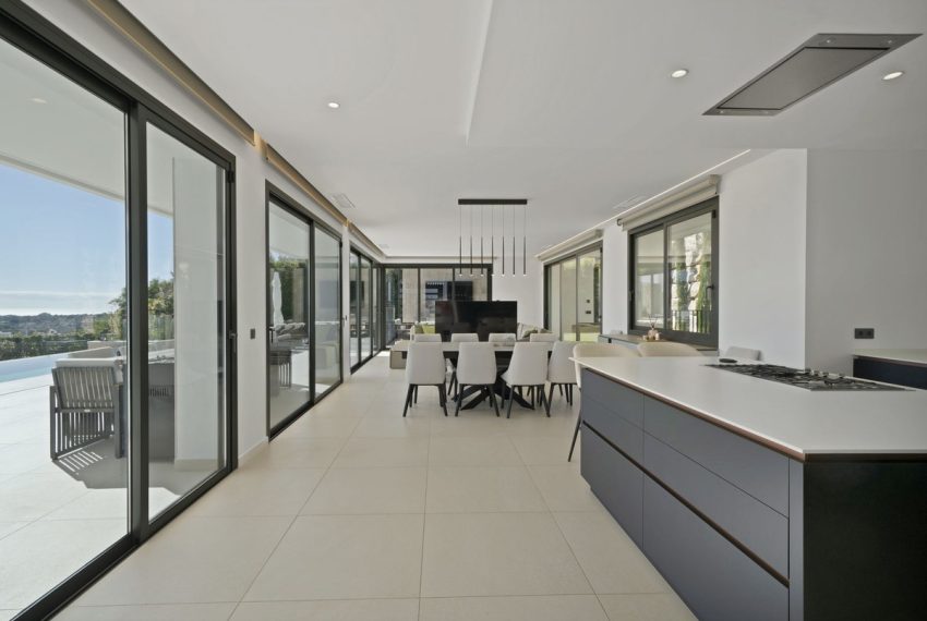 R4897822-Villa-For-Sale-Benahavis-Detached-4-Beds-780-Built-5