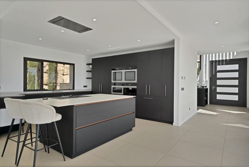 R4897822-Villa-For-Sale-Benahavis-Detached-4-Beds-780-Built-6