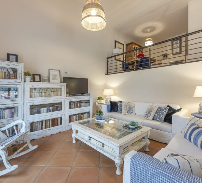 R4898050-Image 1-Semi Detached - 4 Beds - 300 Built