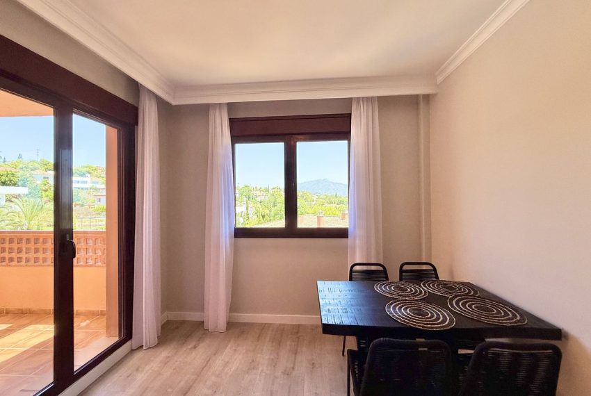 R4902145-Apartment-For-Sale-Benahavis-Penthouse-1-Beds-70-Built-3