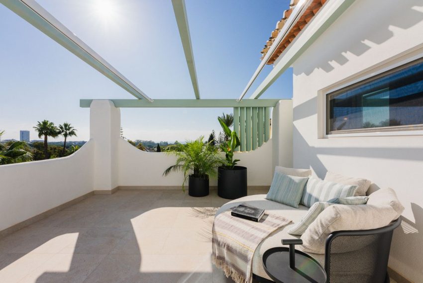 R4905292-Villa-For-Sale-Elviria-Detached-3-Beds-155-Built