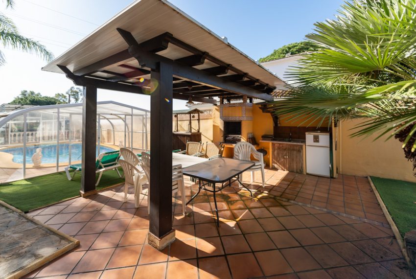 R4905580-Villa-For-Sale-Las-Chapas-Detached-4-Beds-237-Built-12