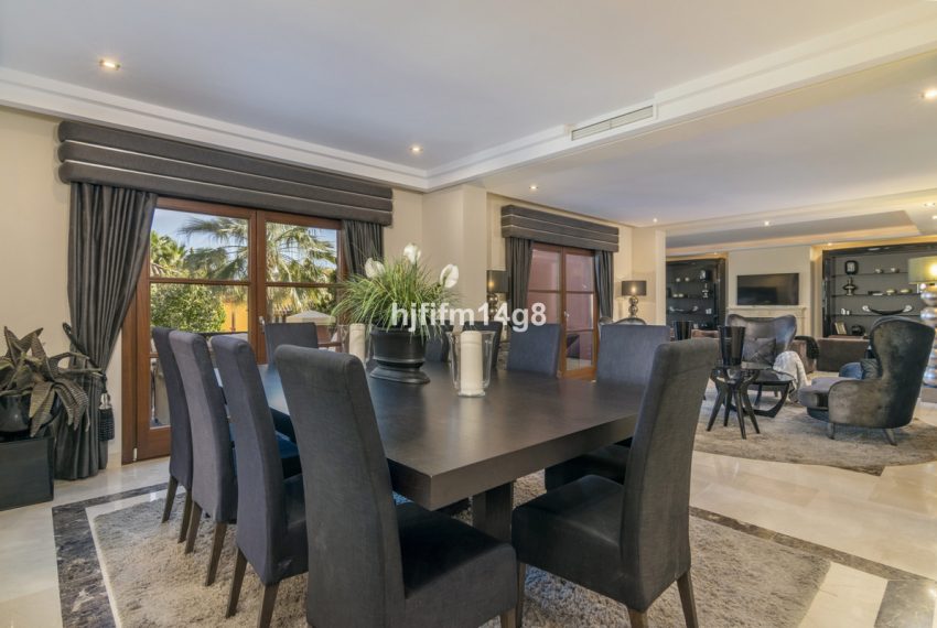 R4918387-Villa-For-Sale-The-Golden-Mile-Detached-6-Beds-686-Built-11