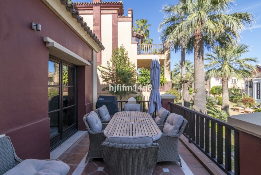 R4918387-Villa-For-Sale-The-Golden-Mile-Detached-6-Beds-686-Built-2