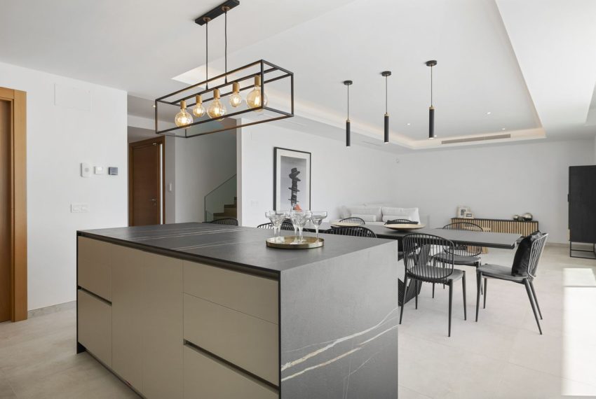 R4922095-Villa-For-Sale-La-Cala-de-Mijas-Detached-6-Beds-325-Built-7