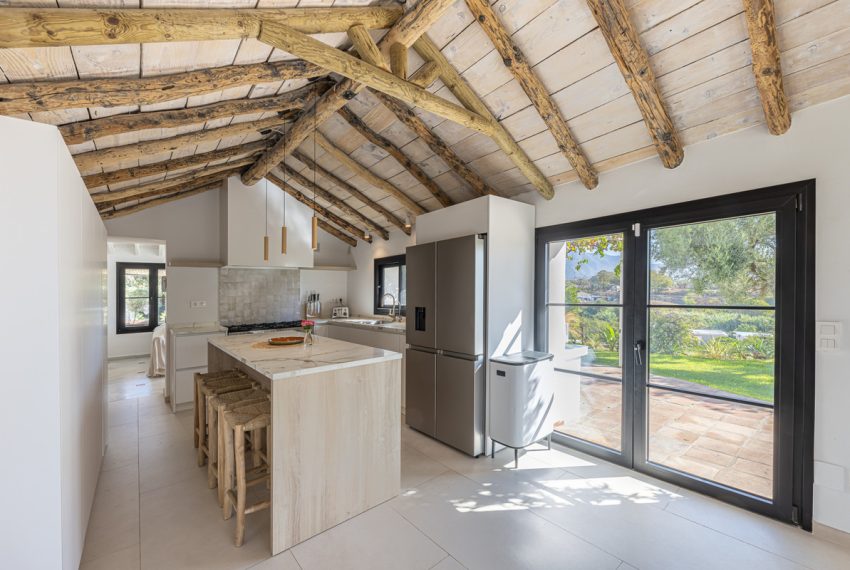 R4922335-Villa-For-Sale-Guadalmina-Alta-Finca-4-Beds-300-Built-5
