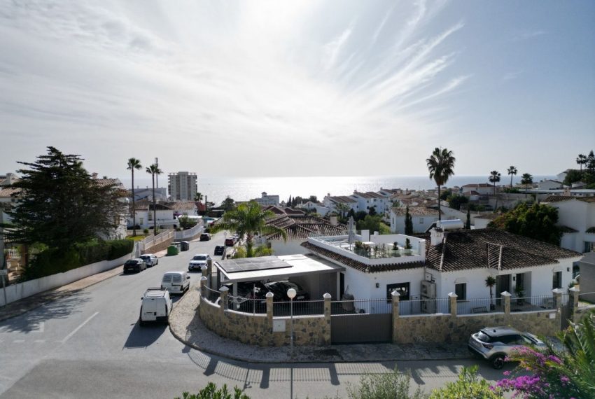 R4930243-Villa-For-Sale-Mijas-Costa-Detached-7-Beds-409-Built-1