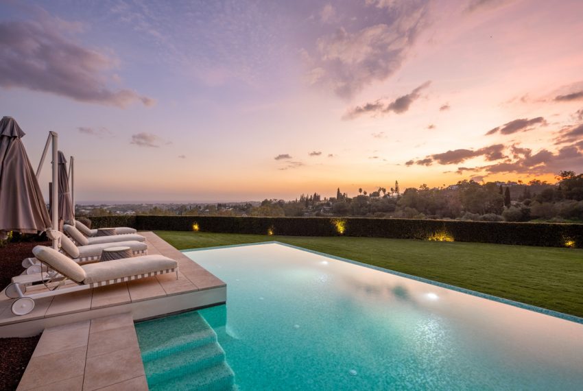 R4930648-Villa-For-Sale-La-Quinta-Detached-6-Beds-738-Built-7