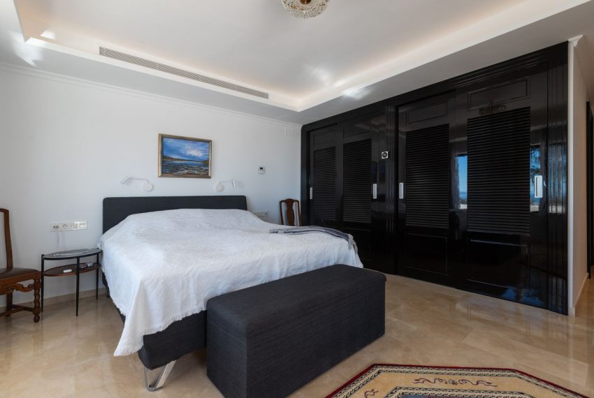 R4930954-Villa-For-Sale-Elviria-Detached-3-Beds-384-Built-12