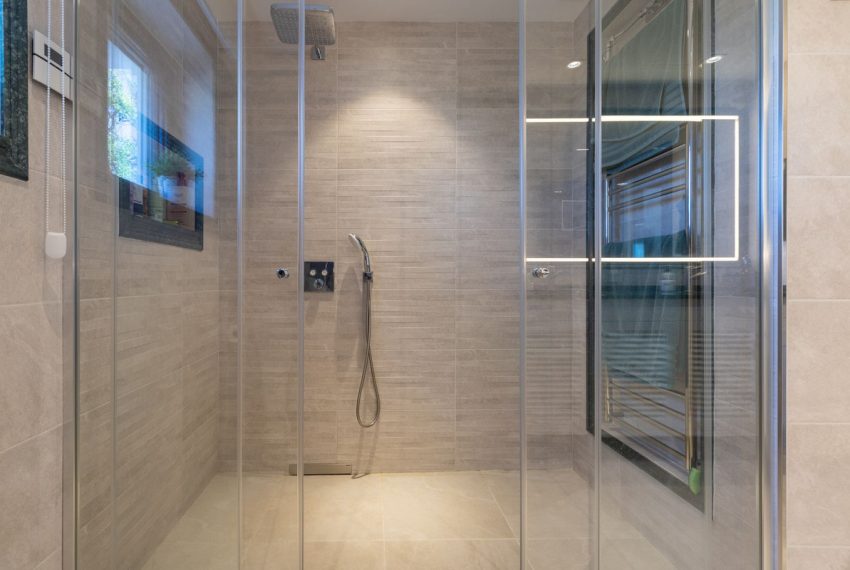 R4930954-Villa-For-Sale-Elviria-Detached-3-Beds-384-Built-14