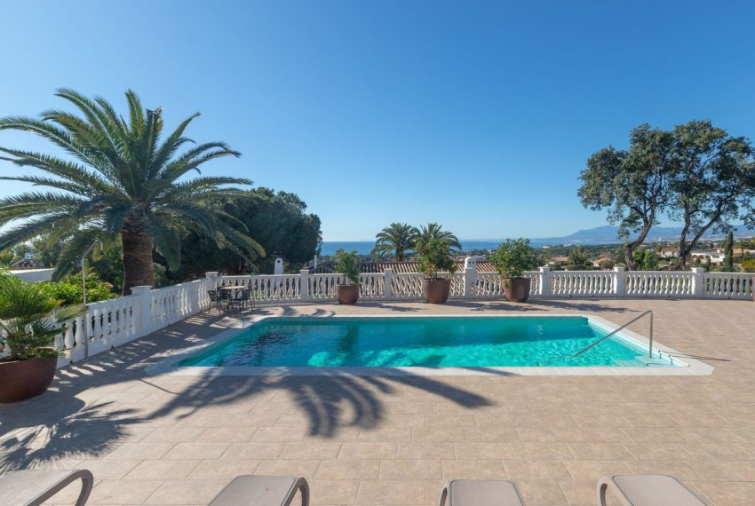 R4930954-Villa-For-Sale-Elviria-Detached-3-Beds-384-Built-16