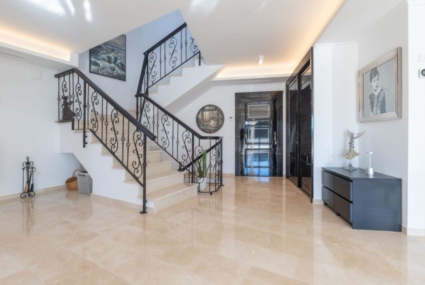 R4930954-Villa-For-Sale-Elviria-Detached-3-Beds-384-Built-4