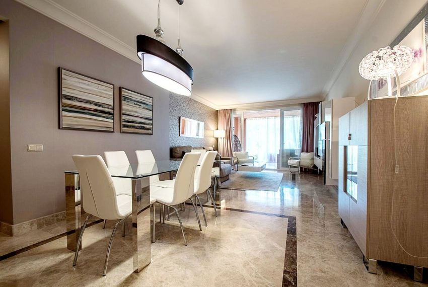 R4932208-Apartment-For-Sale-Nueva-Andalucia-Ground-Floor-2-Beds-120-Built-4