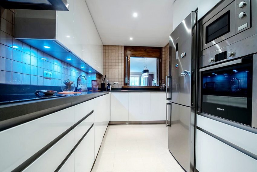 R4932208-Apartment-For-Sale-Nueva-Andalucia-Ground-Floor-2-Beds-120-Built-7