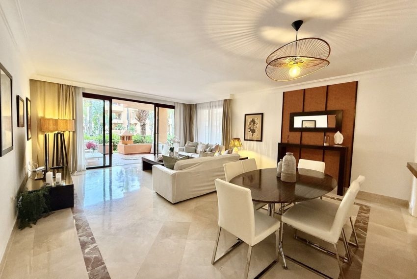 R4933408-Apartment-For-Sale-San-Pedro-de-Alcantara-Ground-Floor-3-Beds-160-Built-1