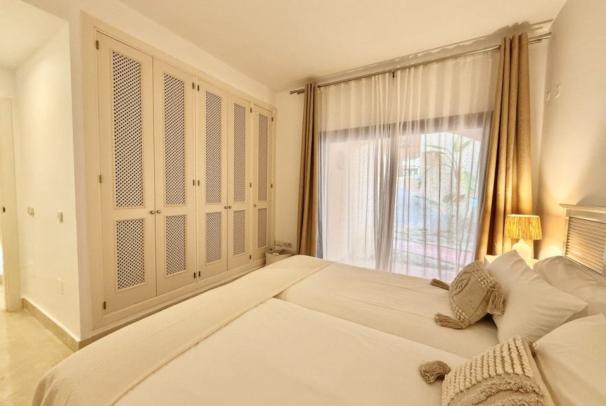 R4933408-Apartment-For-Sale-San-Pedro-de-Alcantara-Ground-Floor-3-Beds-160-Built-16